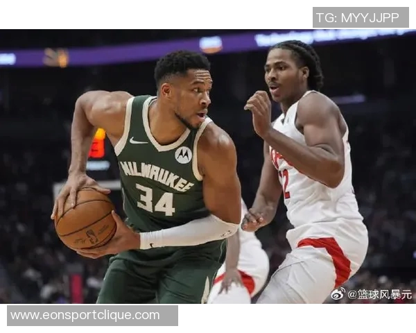 字母哥季前赛首秀表现抢眼轻松拿下13分10板3助助力球队胜利