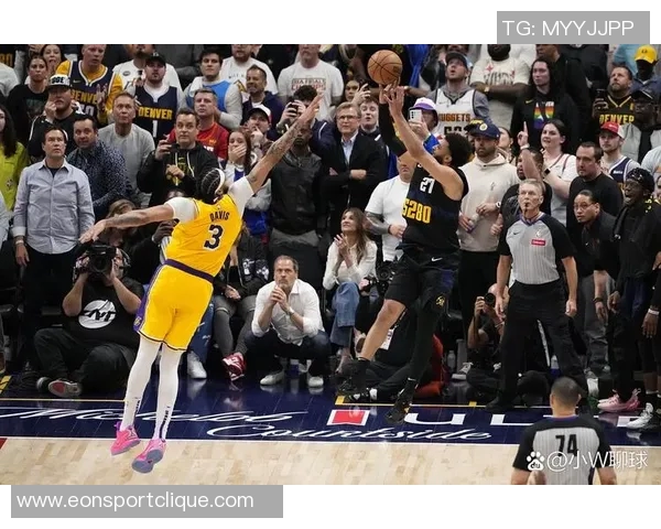 湖人三巨头同场表现不佳每百回合净负89分却有两人净胜139分 湖人三巨头同场表现不佳每百回合净负89分却有两人净胜139分