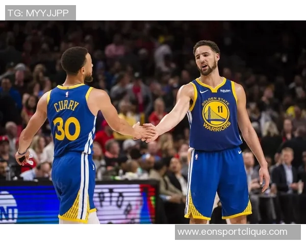 库里生涯再创佳绩12记三分领衔克莱与其他球员共计五次精彩表现