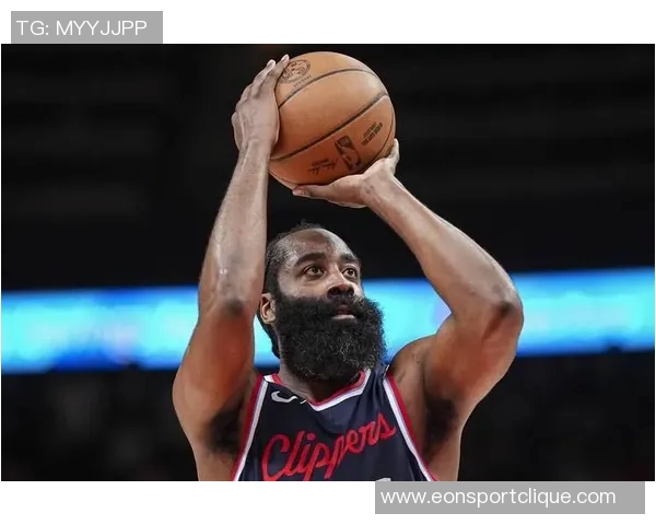 快船命运多舛哈登绝杀遭犯规裁判无视令人唏嘘