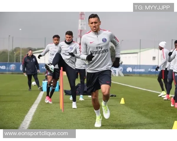 米兰客场挑战帕尔马阵容揭晓魔笛领衔莱奥恩昆库搭档库特罗内对战旧主